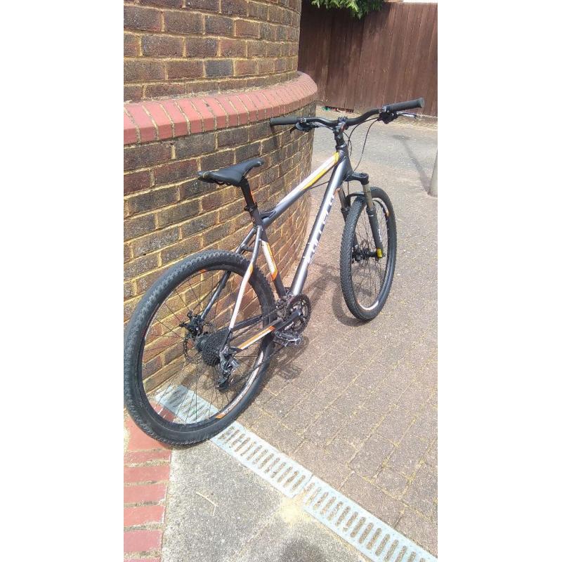 Carrera titan bike