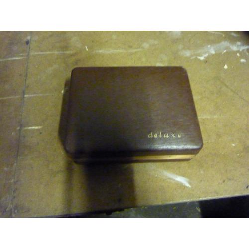 Collectible Shaver in original case Remmington 25