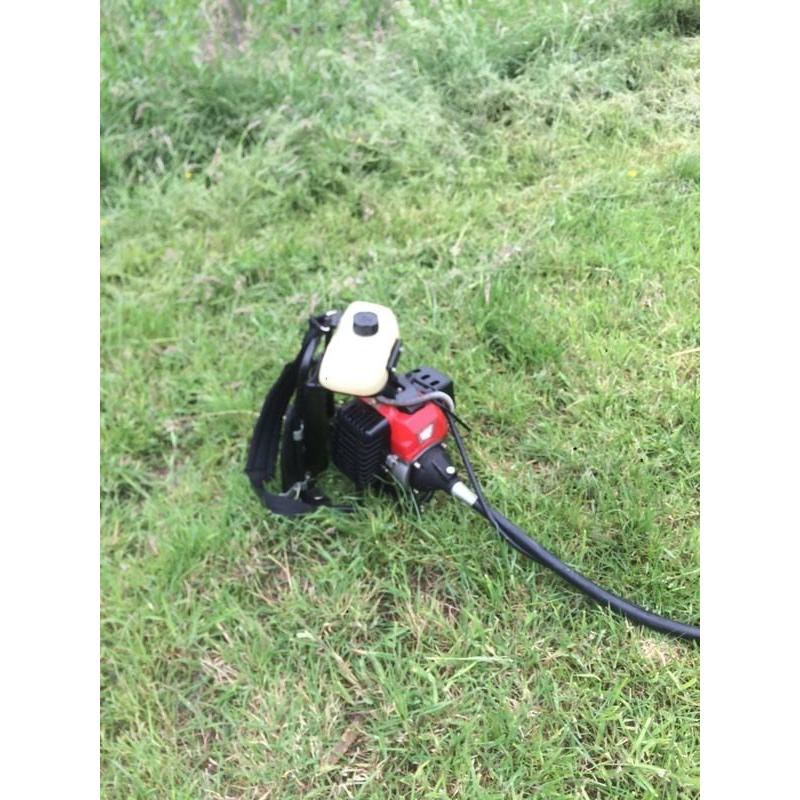 Petrol backpack strimmer