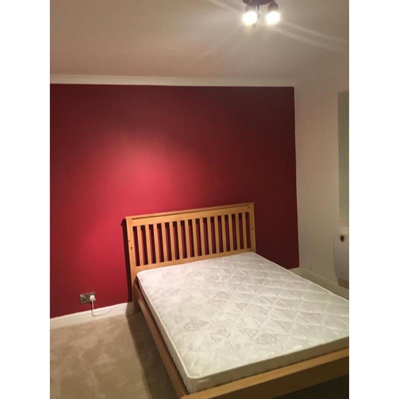 Double room in fantastic zone 2 location