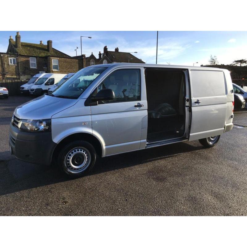 2011 Volkswagen Transporter T30 2.0TDi 140PS LWB DSG