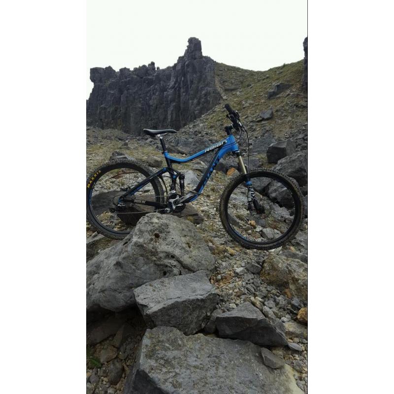 Giant reign (swap for van )