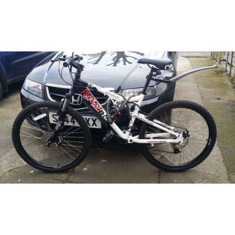EXCELLENT PARADOX MOUNTAIN BIKE IS ONLY FOR 120 POUNDS DON'T MISS IT!!