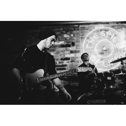Pro London Guitarist Available for live and studio sessions