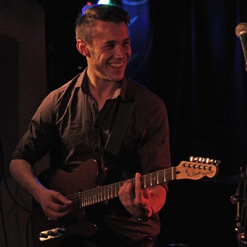 Pro London Guitarist Available for live and studio sessions
