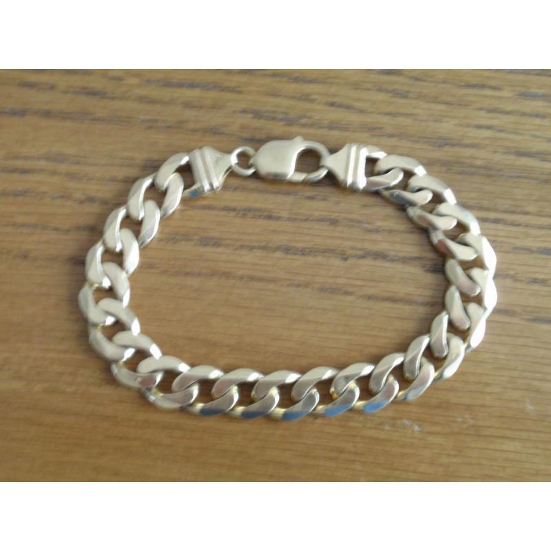 Bracelet 9ct Gold 34grams.
