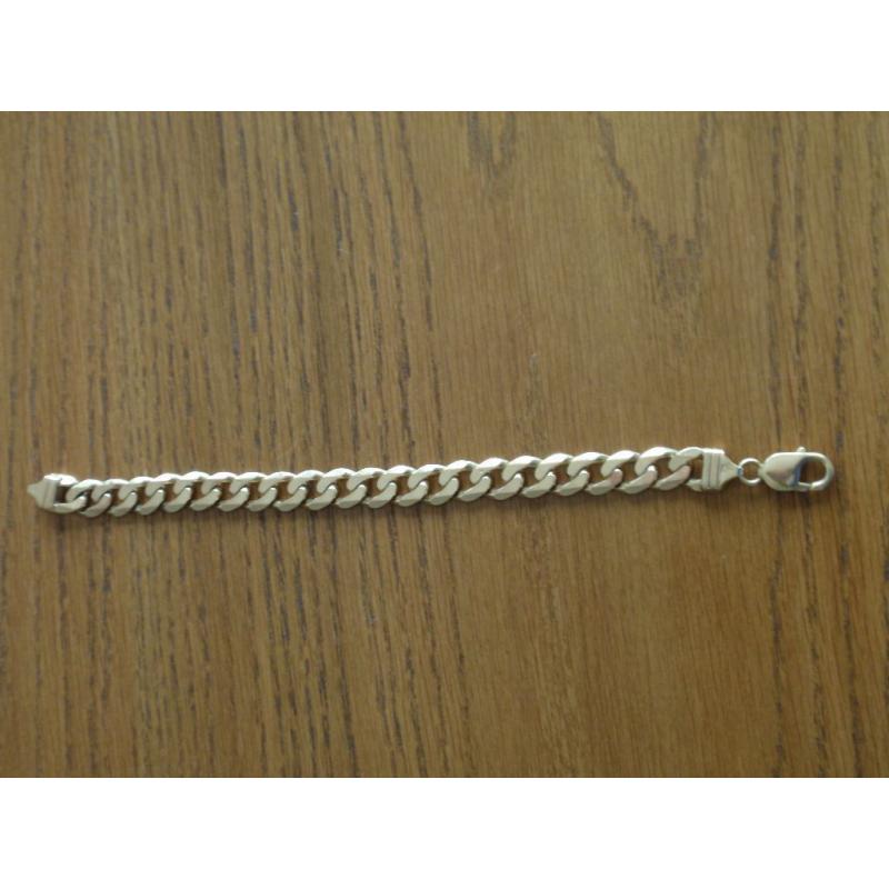 Bracelet 9ct Gold 34grams.