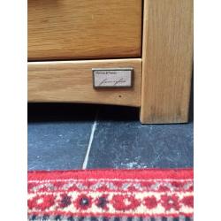 Lovely Mamas and Papas 5 drawer chest