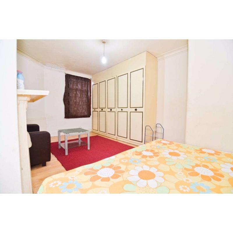 A double room for rent, Furnished, Bills inclusive