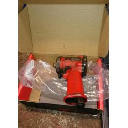 Airgun and sockets