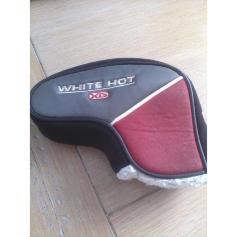 ODYSSEY white hot XG PUTTER headcover.