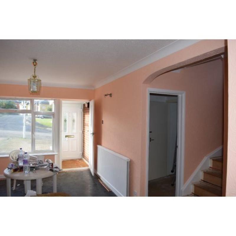 Painting and Decorator-Tiling, Wallpaper and Laminate Floor