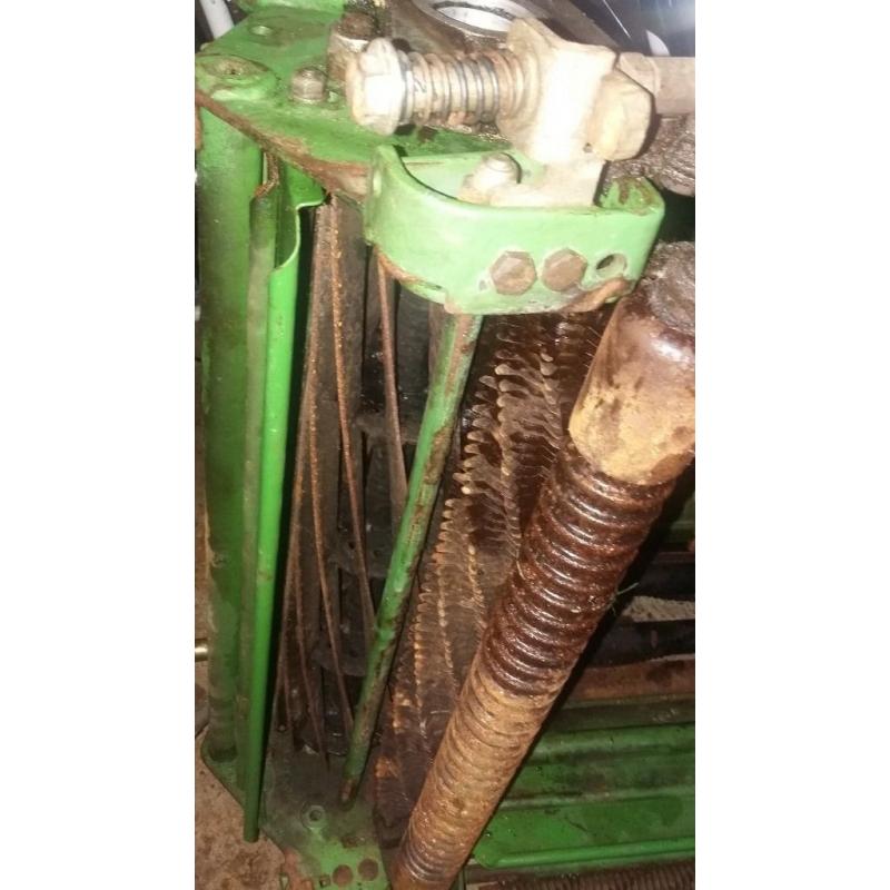 John Deere Greens Cutting Units