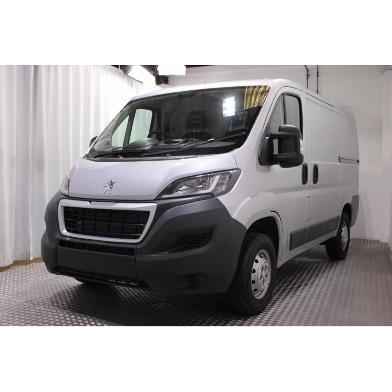 2016 Peugeot Boxer 2.2 HDi L1 H1 330 Professional Van 110ps Diesel silver Manual