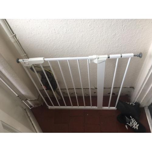 Baby dan stair gate
