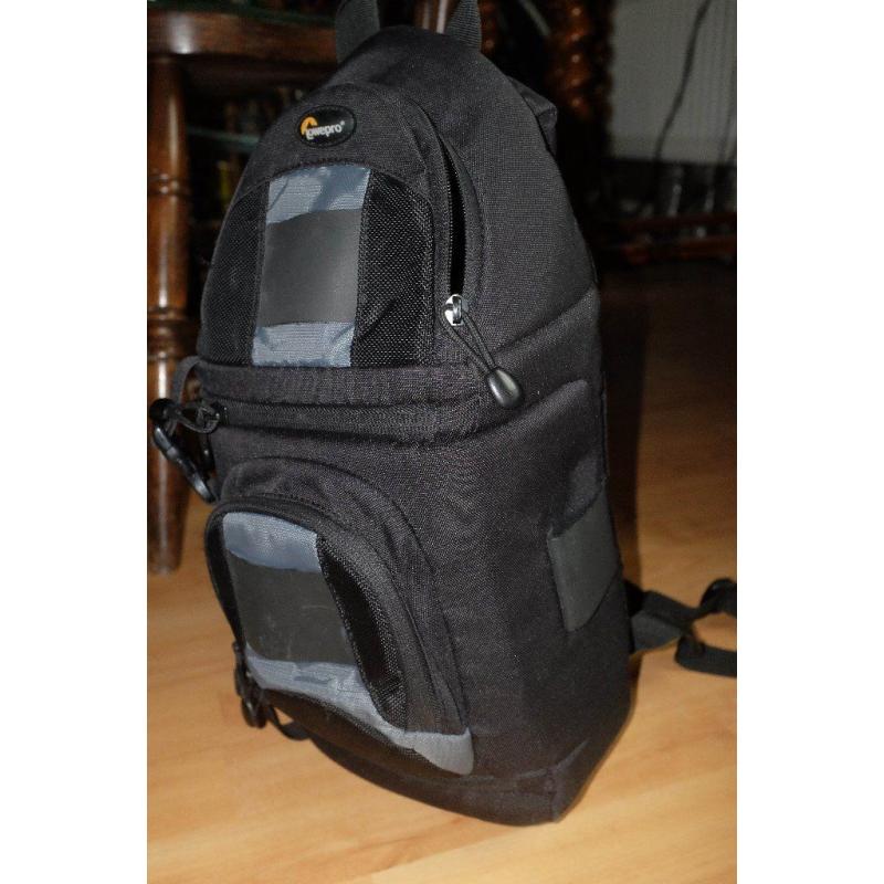 Lowepro Slingshot 100 AW Camera bag (swings to front/waist)