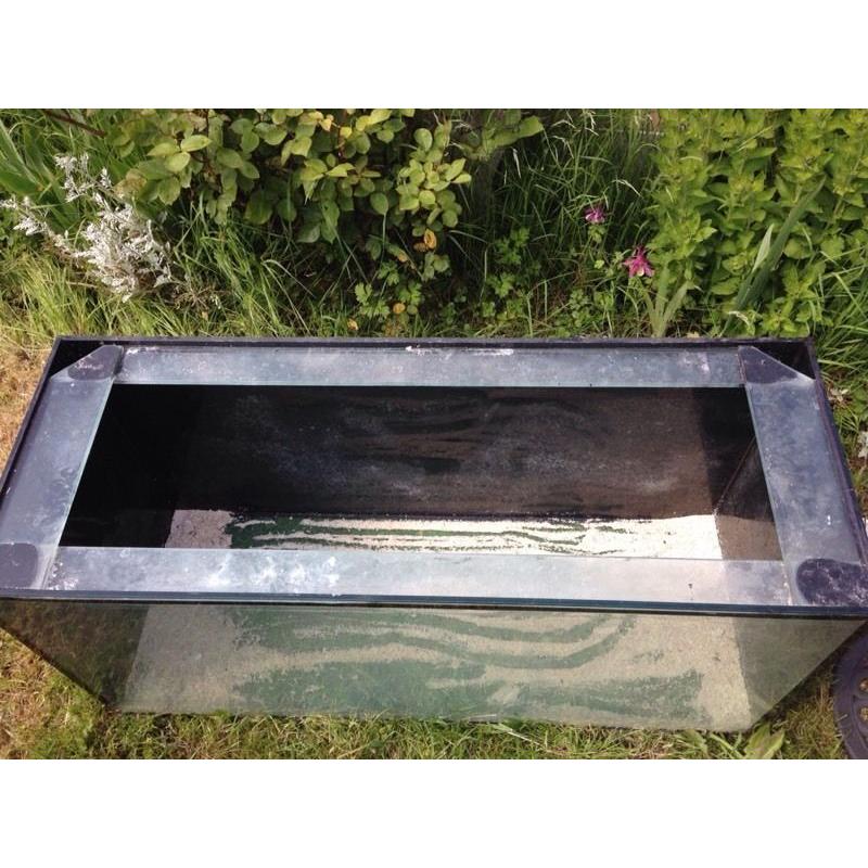 Fish tank aquarium 4 ft 300 litres