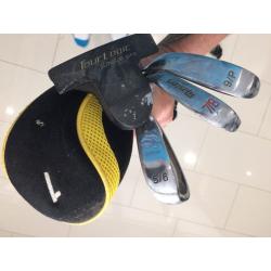 Childs golf club set and bag