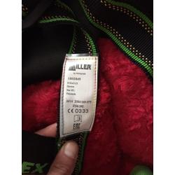 Safety harness with lanyard