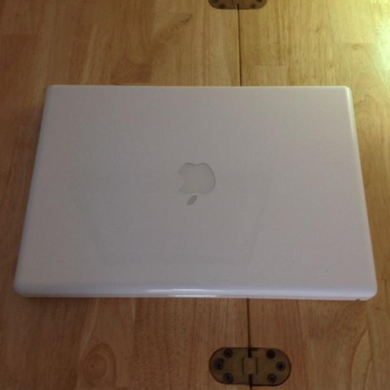 MacBook 13" White