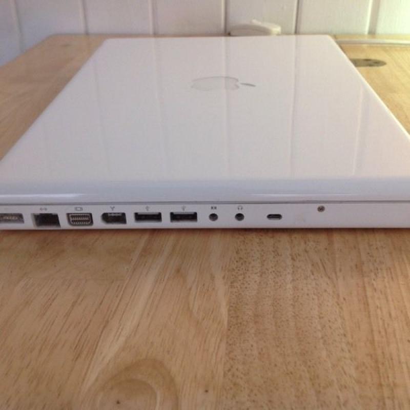 MacBook 13" White