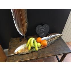 Quirky metal indoor outdoor leaf bowls platters ornament display wedding prop