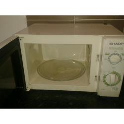 Sharp 850 watt microwave