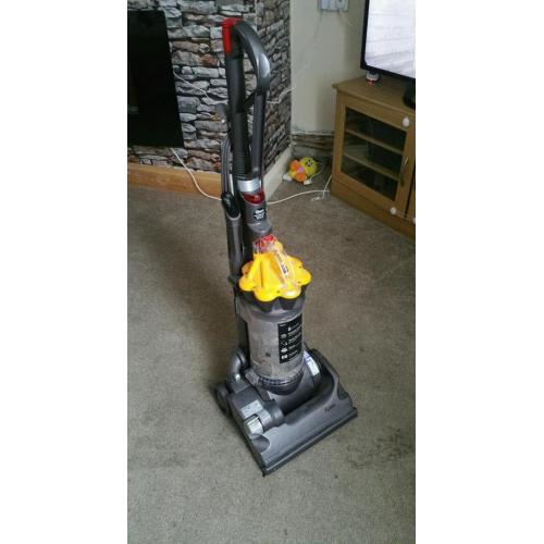 Dyson dc33 hoover vacuum