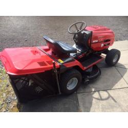 Ride On Lawnmower MTD E/165