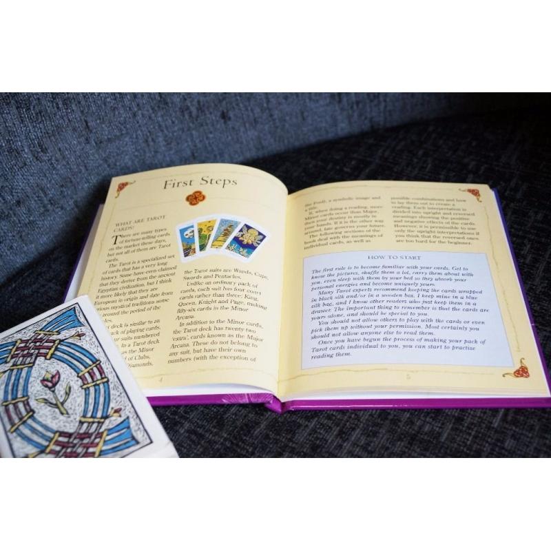 Tarot Cards/fortune telling kit - with accompanying book