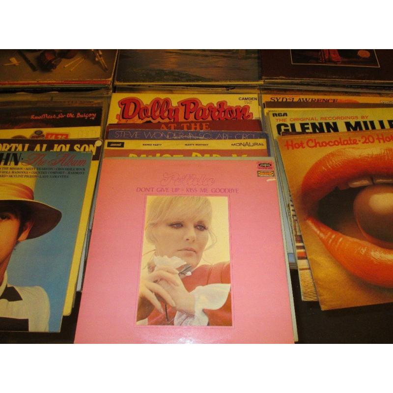 JOB LOT BUNDLE OF OVER 250 TWO HUNDRED FIFTY ASSORTED GENRE VINYL RECORDS SUIT TRADER CAR BOOTER
