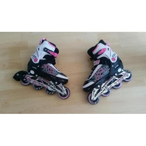 Girls/ Women's Rollerblades For Sale!