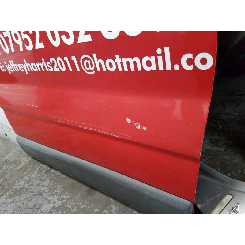 Vauxhall vivaro/ Renault traffic/ primastar. Passenger side loading door/near side/n,s/ sliding door
