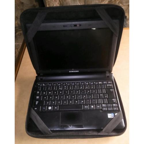 Samsung netbook - Chelmsford