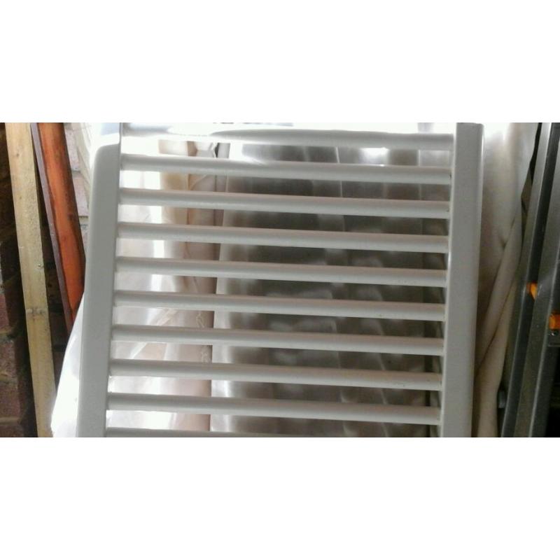Towel heated rail / radiator