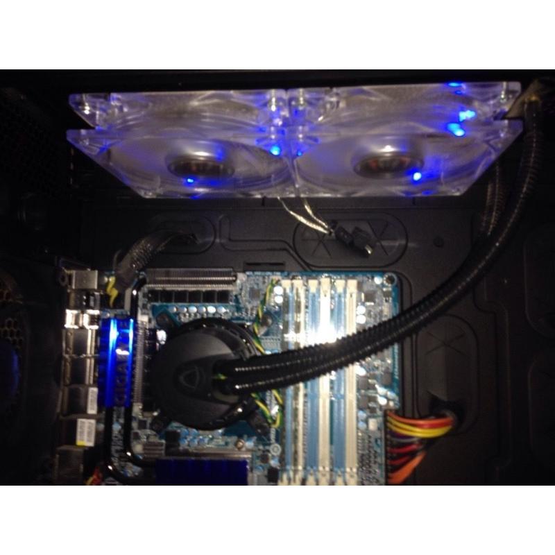 Ultimate gaming PC liquid cooled