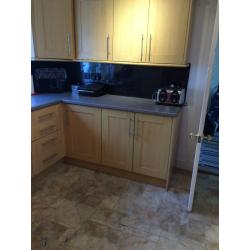 Kitchen Cabinets for sale ( Maple Shaker Doors)