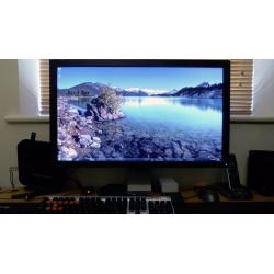 Dell UltraSharp U2711 27" Widescreen HD LCD Monitor. HDMI/ (2560x1440) Max Resolution