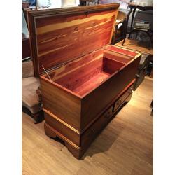 MARKS AND SPENCERS Blanket Box- Must be Seen - Excellent Condition and Quality