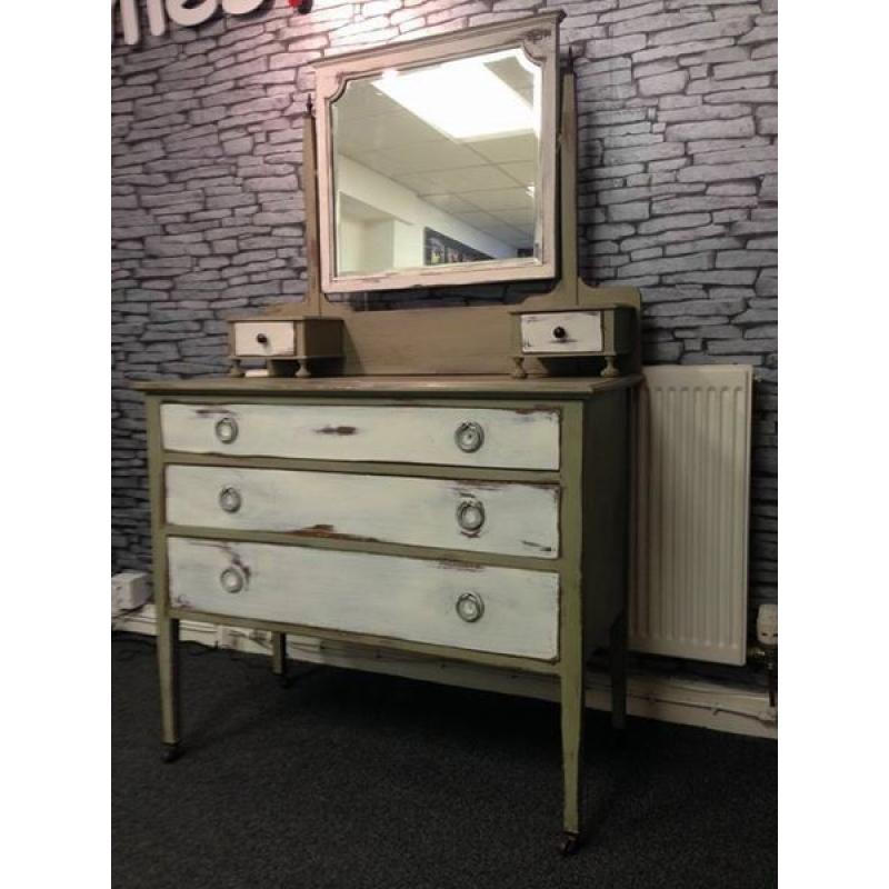 Vintage dressing table