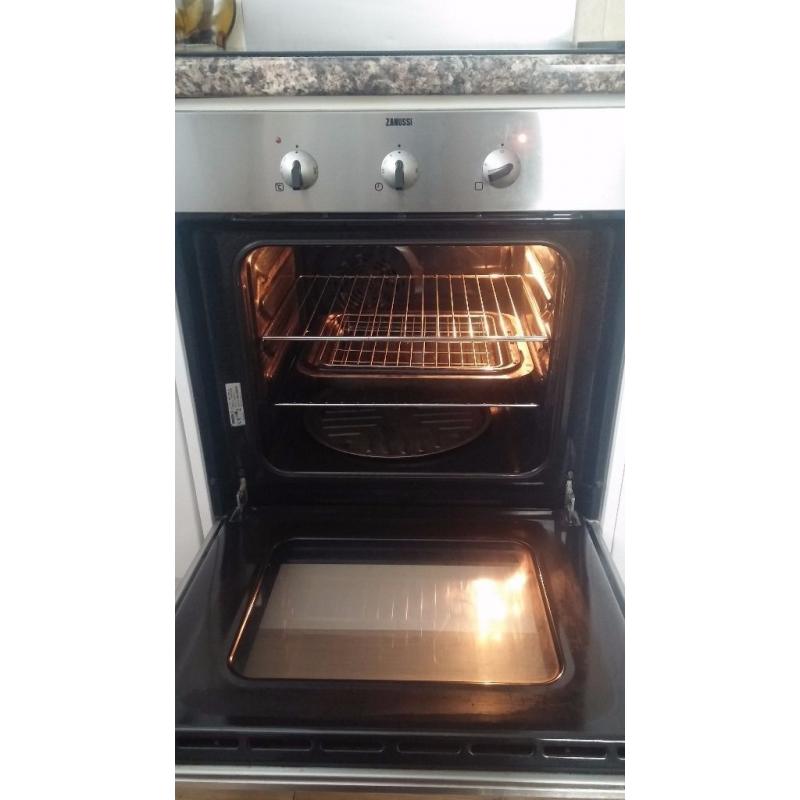 Zannussi integrated electric oven & halogen hob