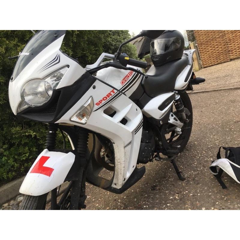 125cc motorbike