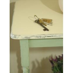 SHABBY CHIC BARLEY TWIST TABLE