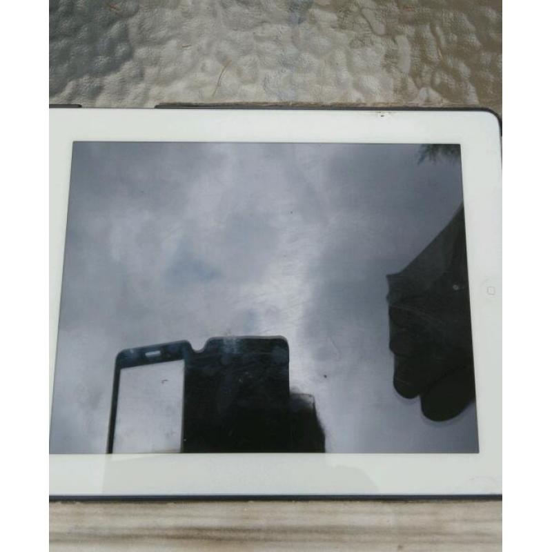iPad 4th generation 9.7 inches 16 gb