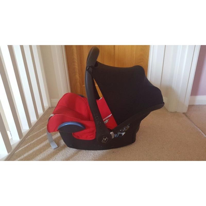 Maxi Cosi Cabrio Fix Car Seat Red Excellent Condition