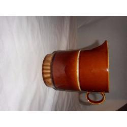 Poole pottery "chestnut" jug and sugar bowl