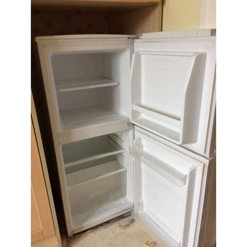 White Fridge freezer