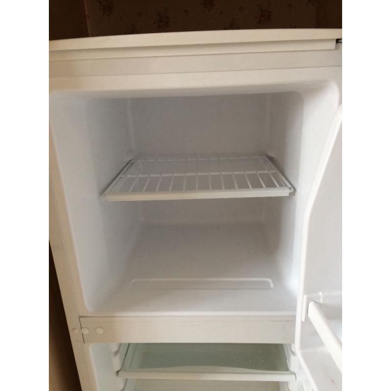 White Fridge freezer