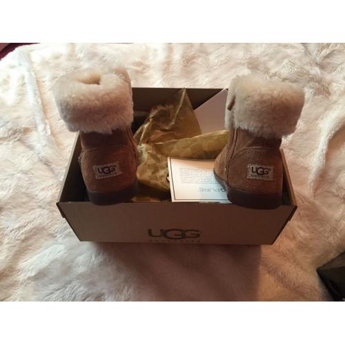 Infant uggs