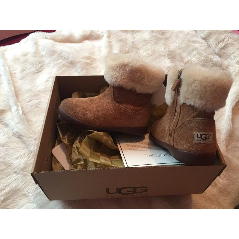 Infant uggs